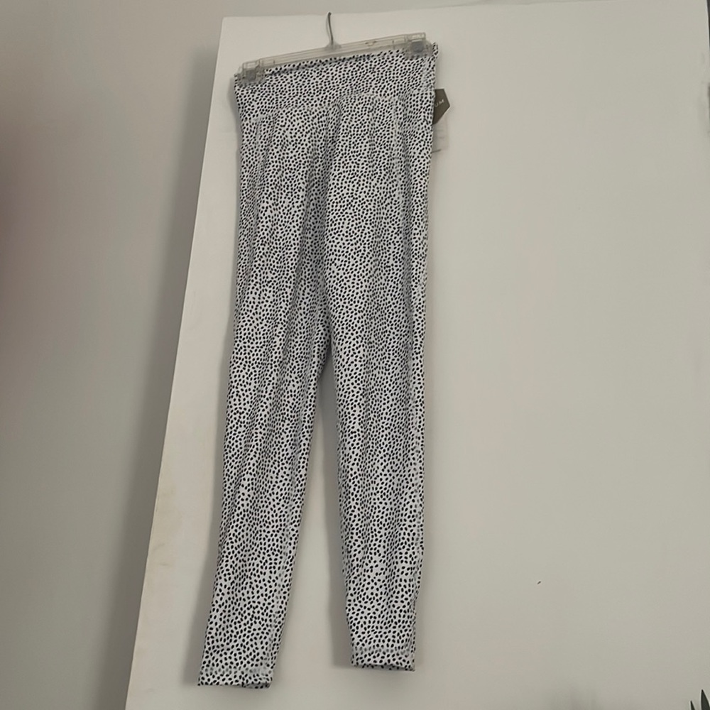 Brand NEW! Buffbunny Rosa Pocket Leggings